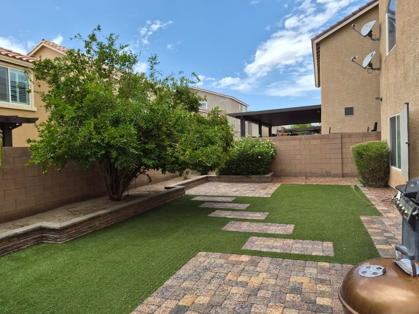 Gallery photos for Backyard Patio Design with Turf and Pavers Done Right: Image #3